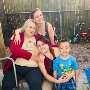 Meet your Posher, Robyn